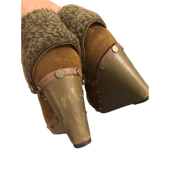 OTBT Arvin Suede Wedge Ankle Boots With Faux Fur Cuffs & Stud Accents - Picture 7 of 14
